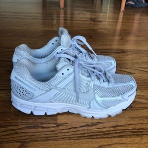 Nike Zoom Vomero 5 Vast Grey